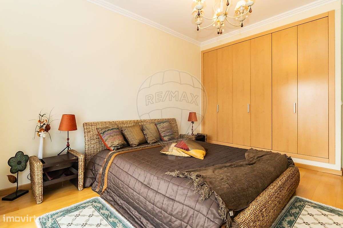 Moradia T4 à venda em Seixal-30