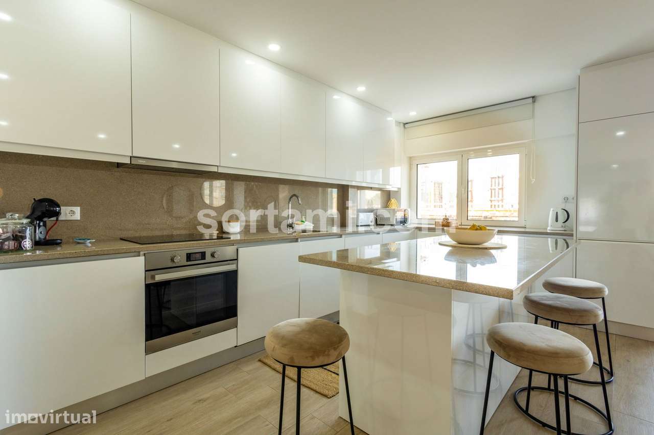 Apartamento T2+1 Venda em Quarteira,Loulé - Grande imagem: 2/27