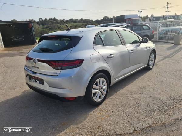 Renault Mégane 1.5 Blue dCi Intens - 8