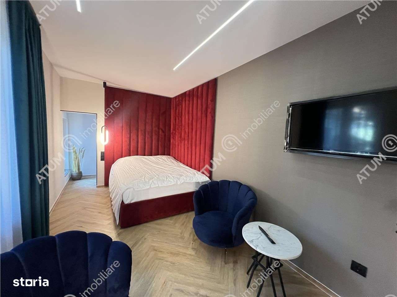 Apartament renovat cu 2 camere si terasa in zona Tribunei din Sibiu - Imagine principală: 2/18