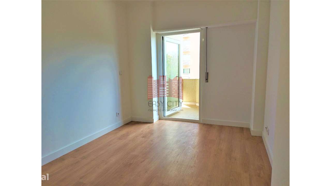 Apartamento T3 em Laranjeiras-5