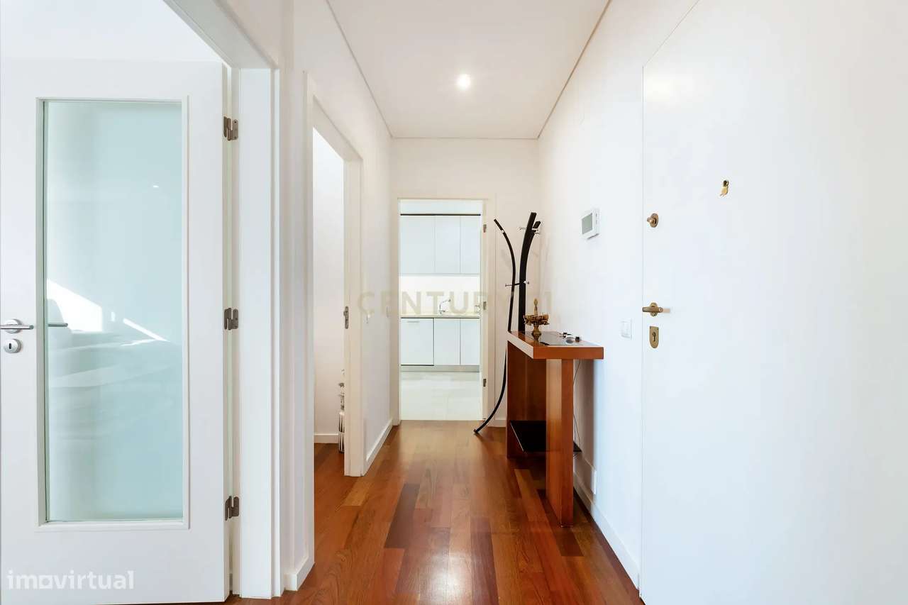 Fantástico Apartamento T3  | 212m² | Bessa | Boavista-7