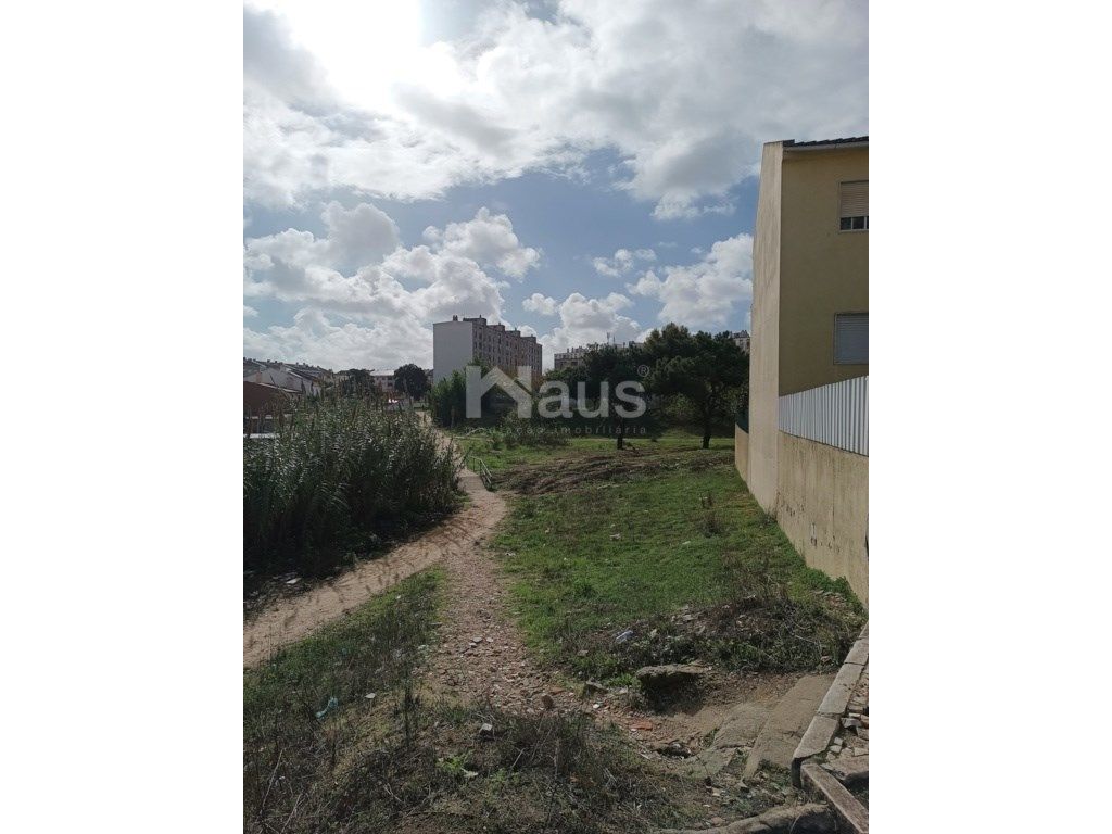 Lote terreno para construção de moradia T3