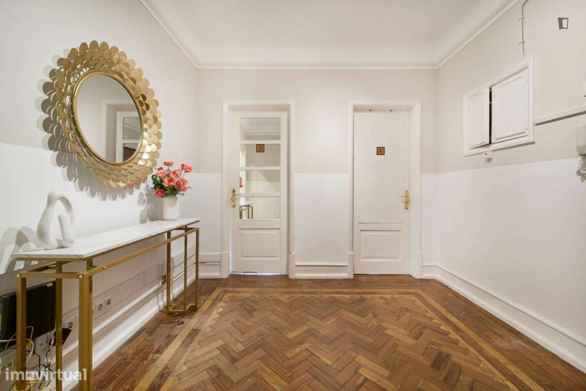 Quarto - localizado em Alameda Lisbon - Grande imagem: 3/10