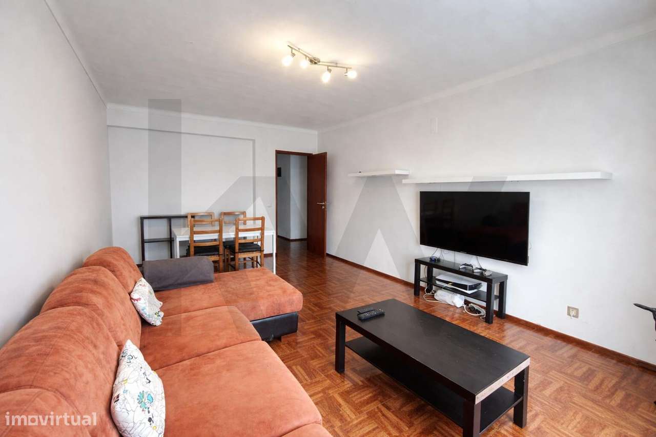 Apartamento T3 no centro de Rio Maior - Grande imagem: 2/23