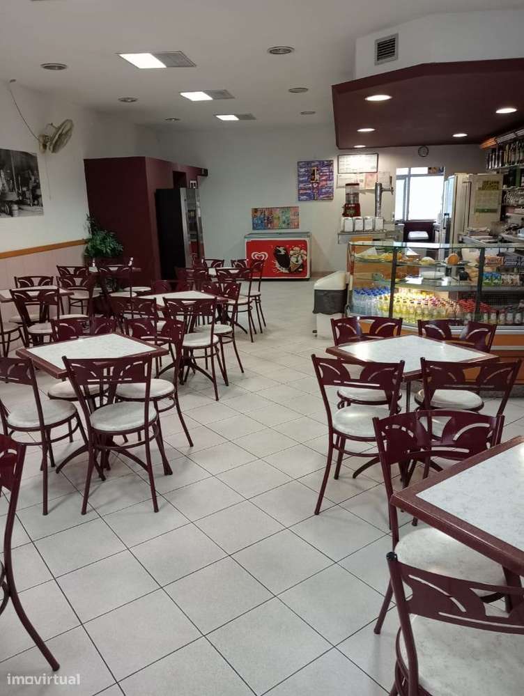 GRANDE OPORTUNIDADE ! TRESPASE DE CAFE EM GAIA-36