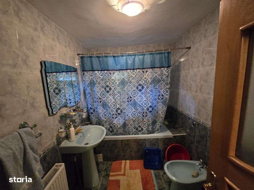 Casa si teren intravilan in suprafata de 1730 mp, Maracineni-8
