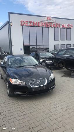 Dezmembram Jaguar XF 3.0 D 306DT an fabr. 2010 - 1