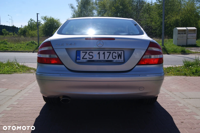 Mercedes-Benz CLK 240 Avantgarde - 5