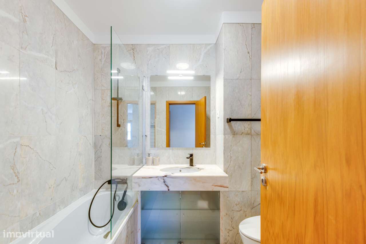 Apartamento T3 Venda em Ramalde,Porto-23