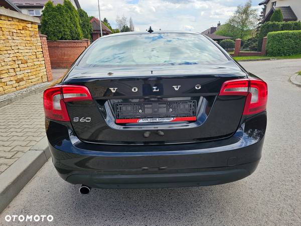 Volvo S60 D2 Kinetic - 9