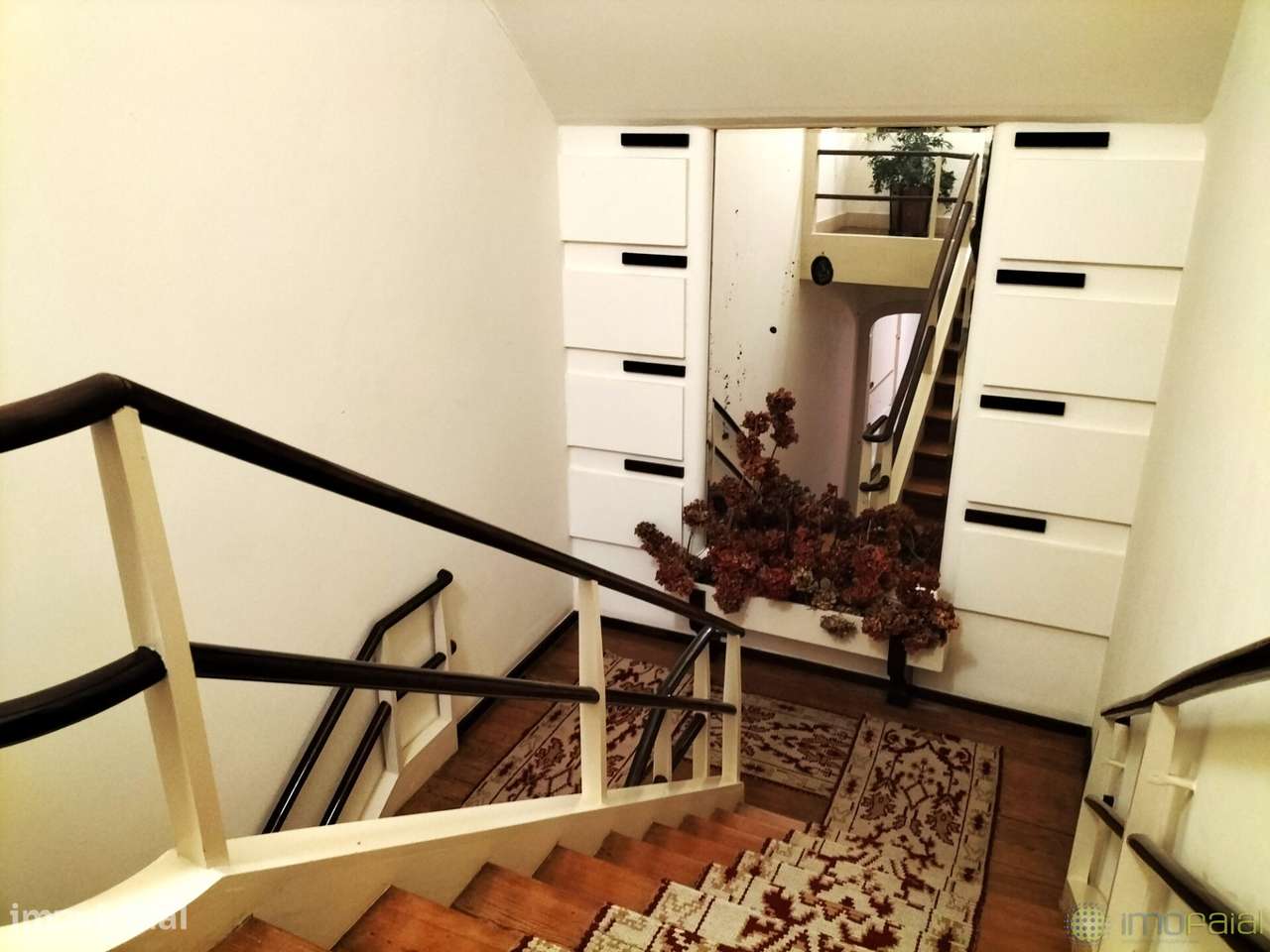 T7 + 2 Espaços Comerciais|Matriz-7