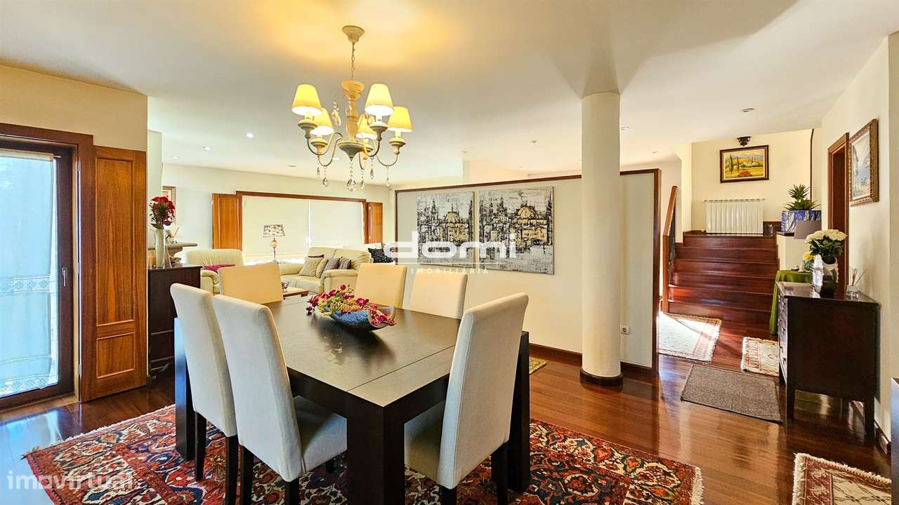 Moradia V5, situada no centro da cidade de São Pedro do Sul - Grande imagem: 4/21