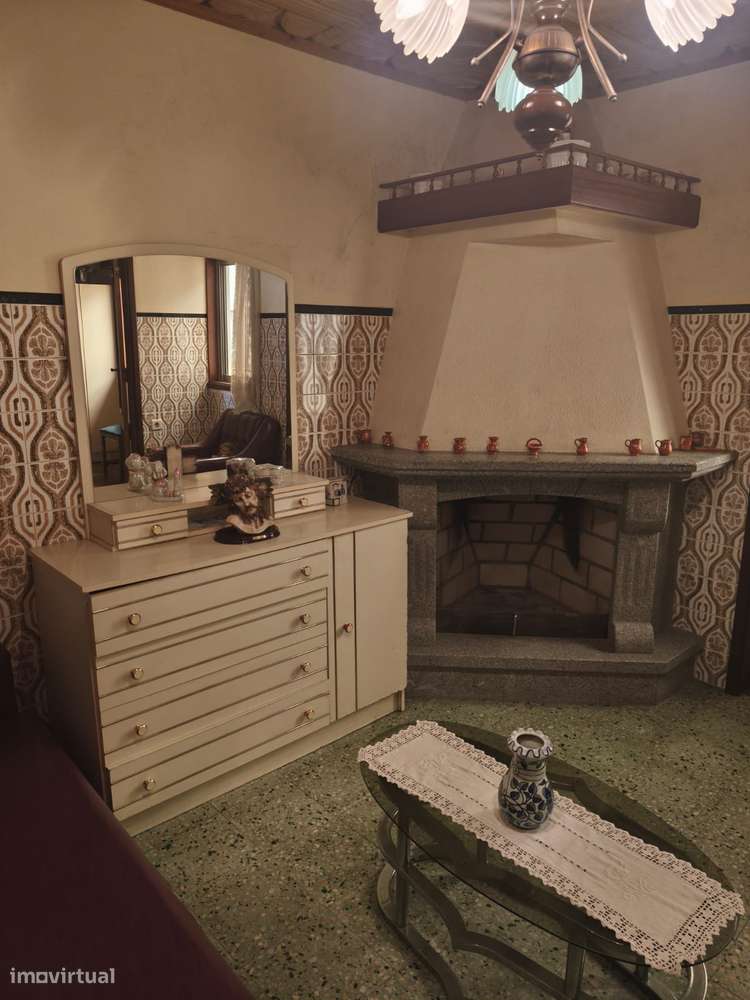 Moradia isolada T2 com jardim em Alcapedrinha Arada-5