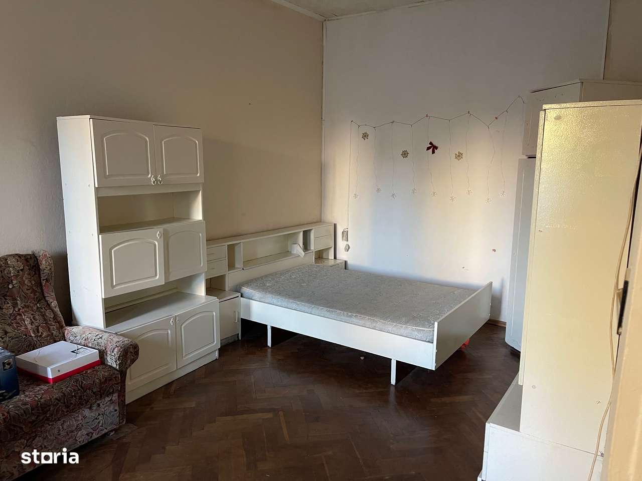 Apartament 3 camere,cu teren200mp,Zona Centrala-1