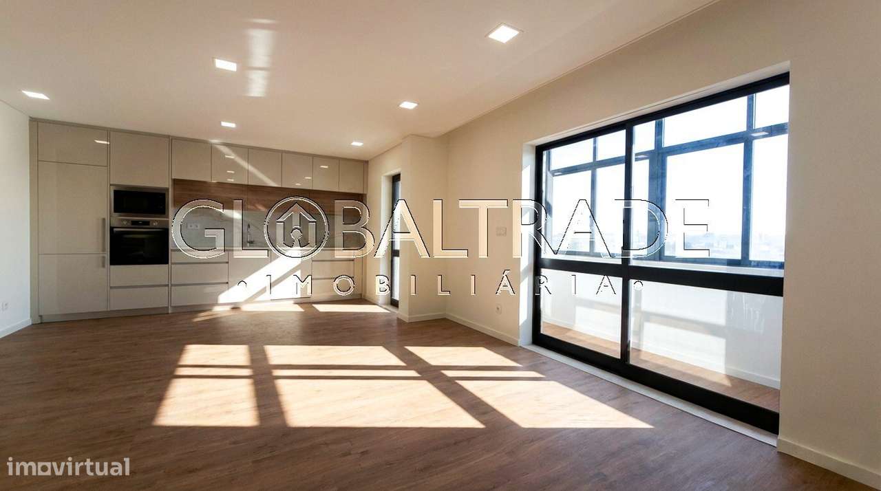 Apartamento T2 Renovado & Equipado em Matosinhos-11