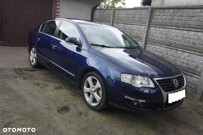 Volkswagen Passat 2.0 FSI Comfortline - 10