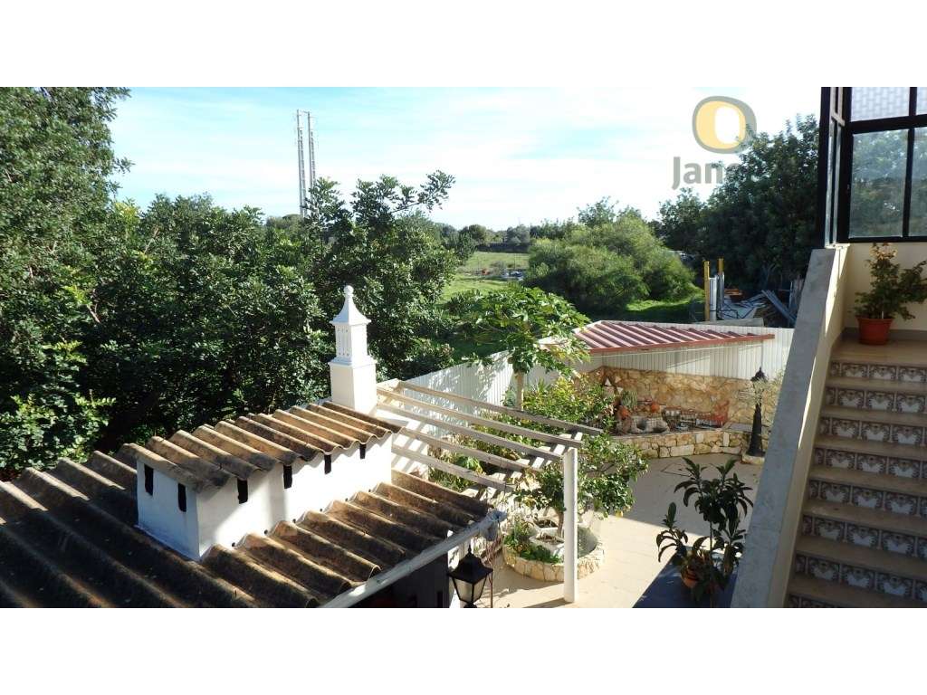 Excelente moradia V 5 em Sta. Bárbara - Grande imagem: 4/33