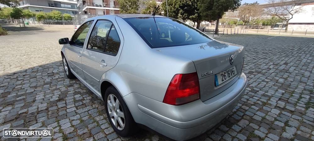 VW Bora 1.9 TDi Confortline - 19