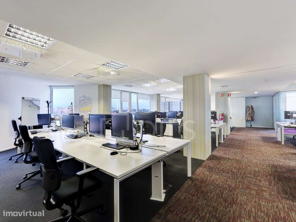 Escritórios para arrendamento - Gago Coutinho, em Lisboa - Grande imagem: 2/37