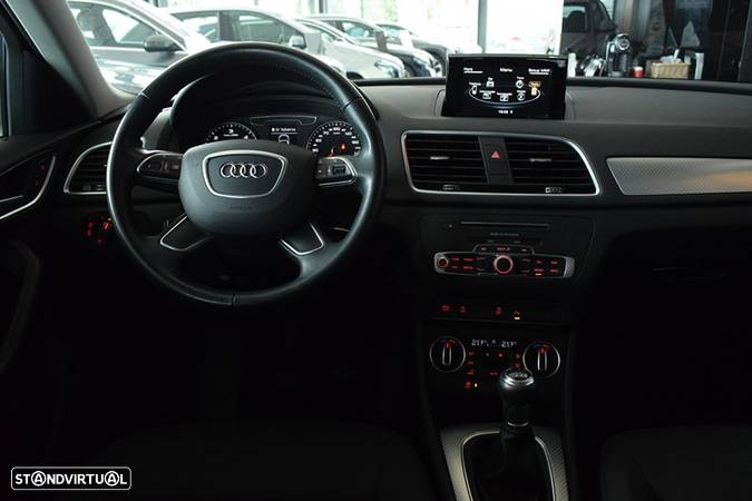 Audi Q3 2.0 TDI Sport - 32