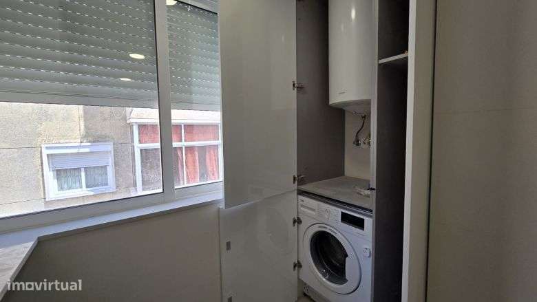 T3 Remodelado, com cozinha equipada às Portas de Benfica-36