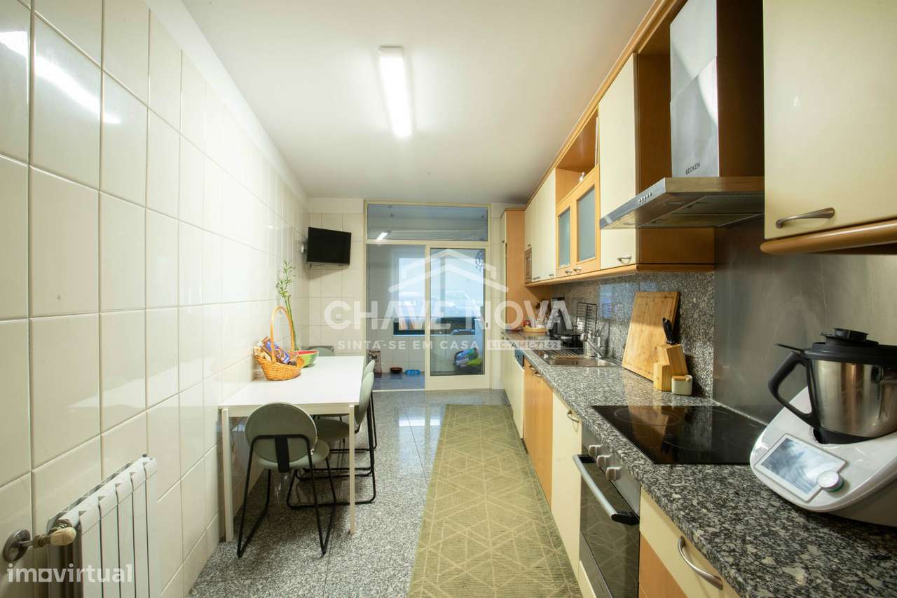 T2+1 Condomínio Fechado c/ Piscina e Lugar de Garagem em Mafamude - Grande imagem: 4/60