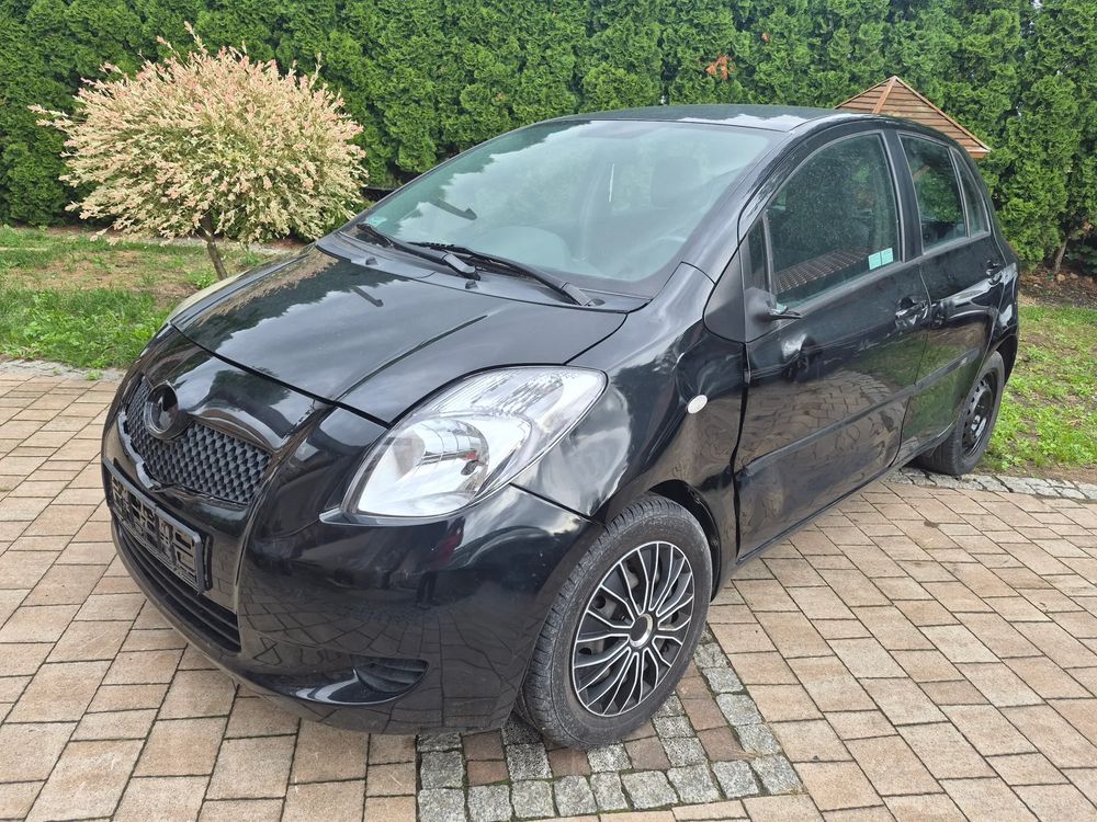 Toyota Yaris II (2005-2011) 1.33 Premium 2009