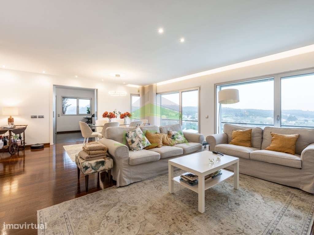 Moradia V4 isolada a 3min de Leiria-13