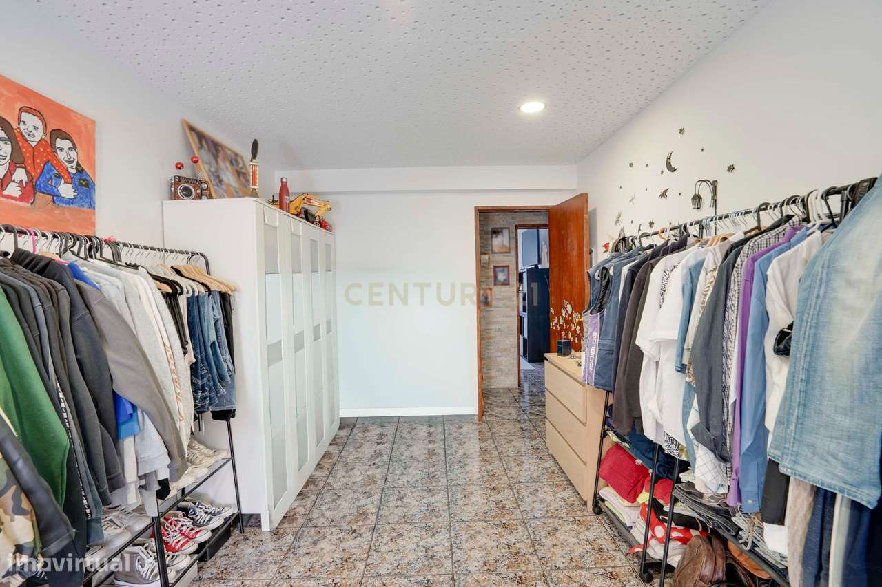 Apartamento para venda com 3 quartos em Camarate-8
