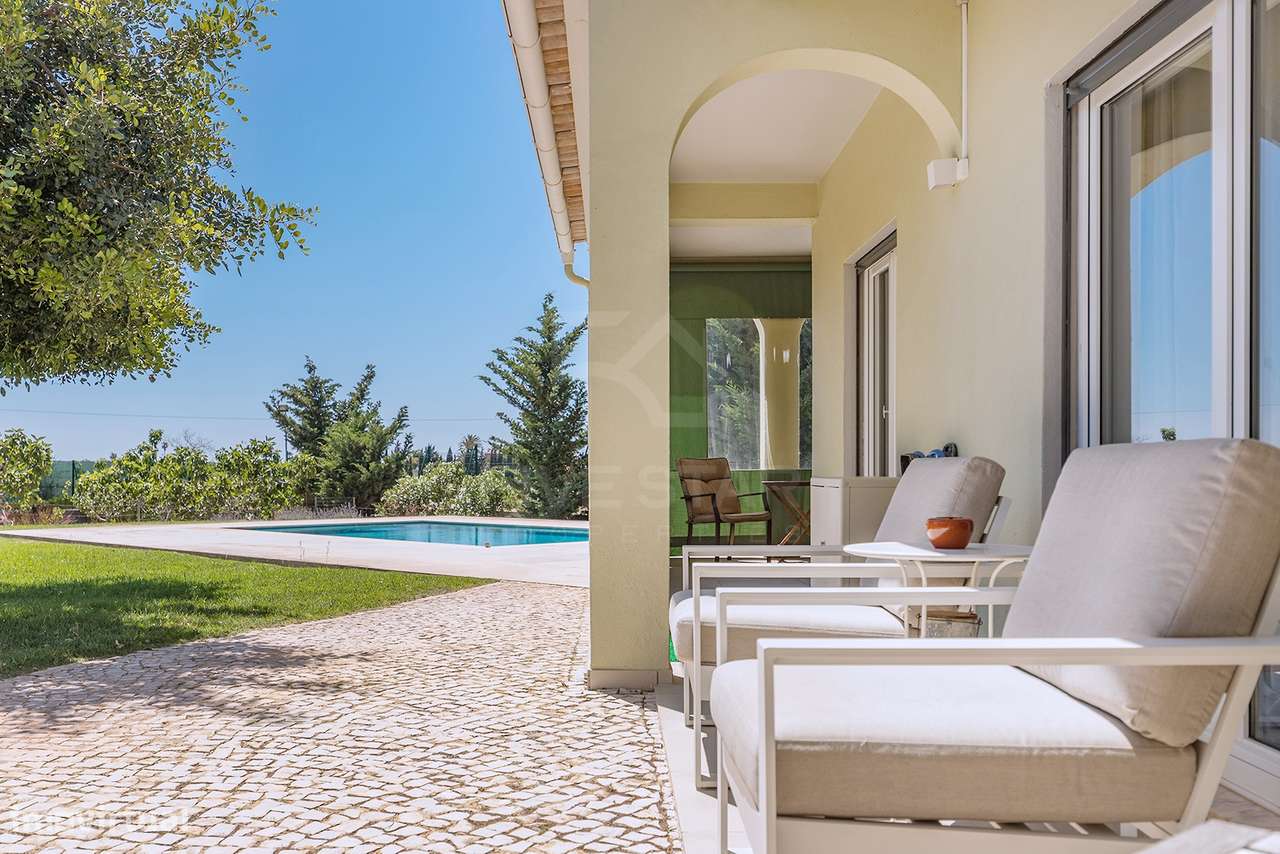 Moradia T4 na Guia -  Charme Algarvio com Total Privacidade - Piscina-42