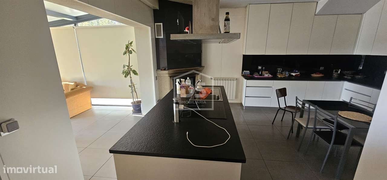 Moradia T6 Venda em Mancelos,Amarante-13