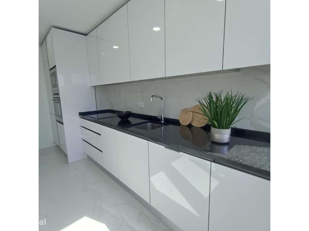 Apartamento T2 Remodelado em Benfica. - Grande imagem: 4/9