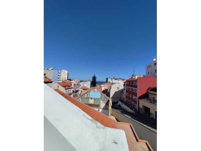 Apartamento T2 na Graça, Lisboa-11