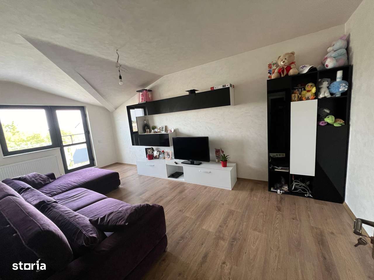 De vânzare Apartament modern 2 camere str.Caraiman nr. 14, zona Viziru - Imagine principală: 1/5