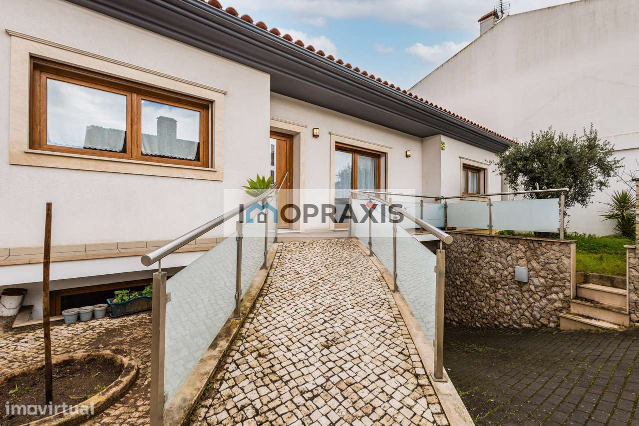 Moradia familiar T5 | Leiria - Grande imagem: 2/28