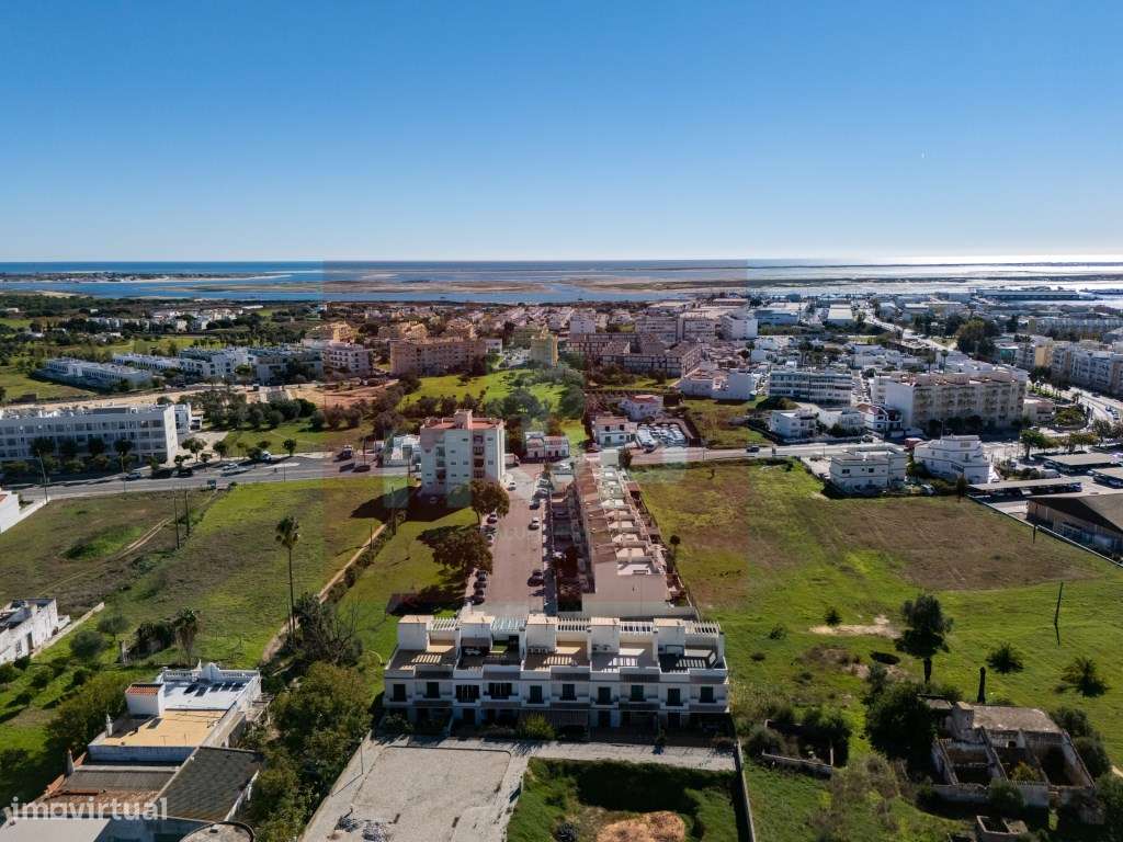 Moradia em banda V3 em Quelfes-35