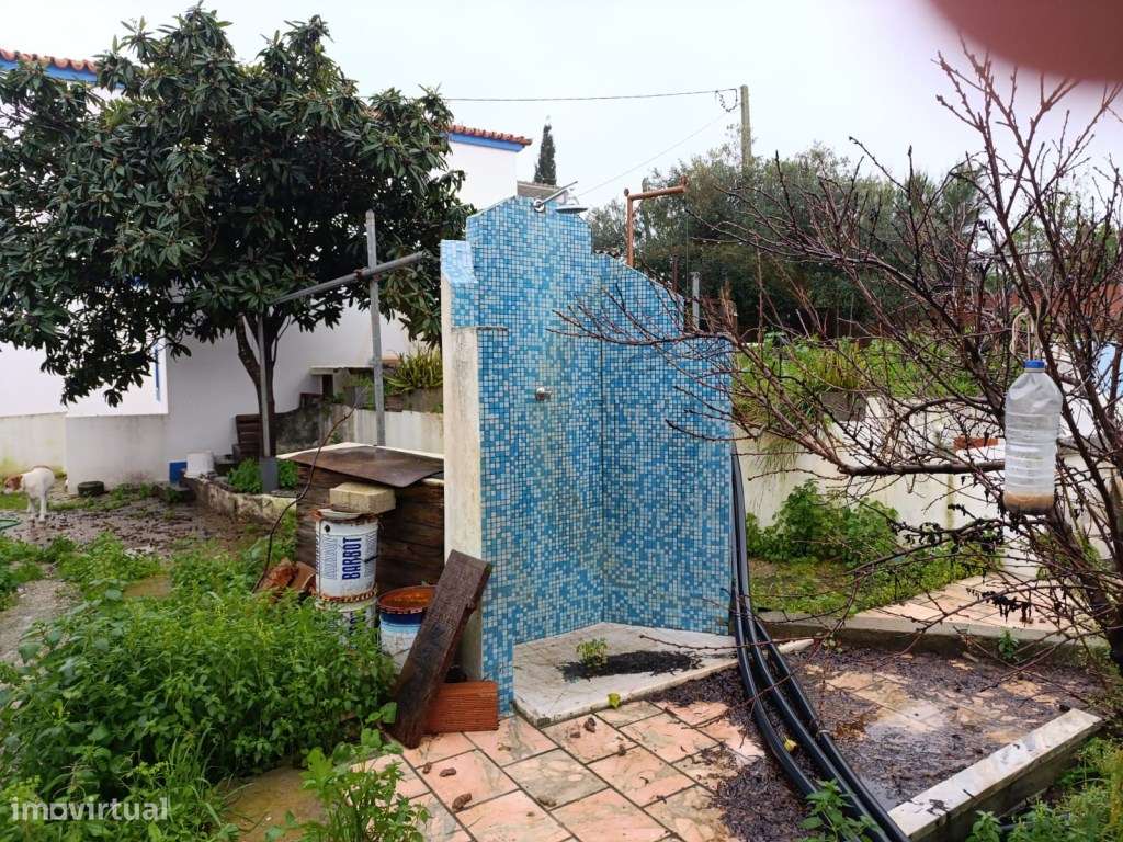 Moradia térrea T3 com terreno, privacidade e charme rústico, perto ...-32