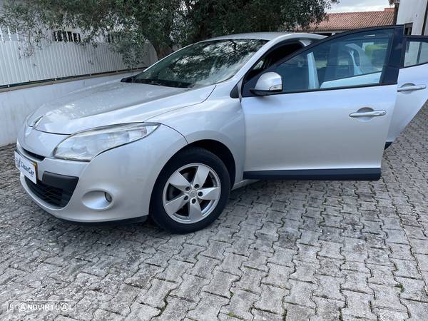 Renault Mégane 1.5 dCi Dynamique - 9