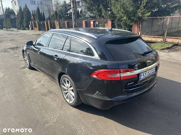 Jaguar XF 2.2 Diesel Sportbrake - 7