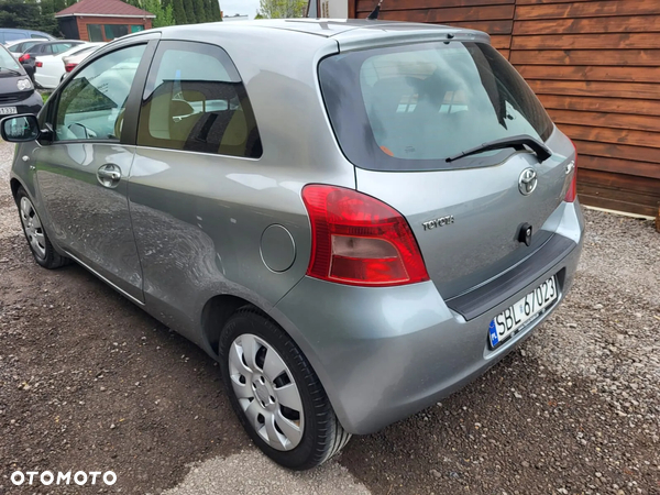 Toyota Yaris 1.4 D-4D Luna A/C - 6