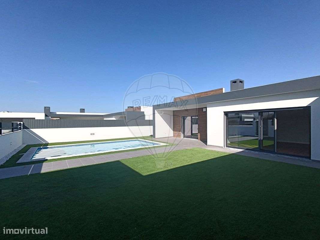 Moradia T4 para venda - Grande imagem: 3/42