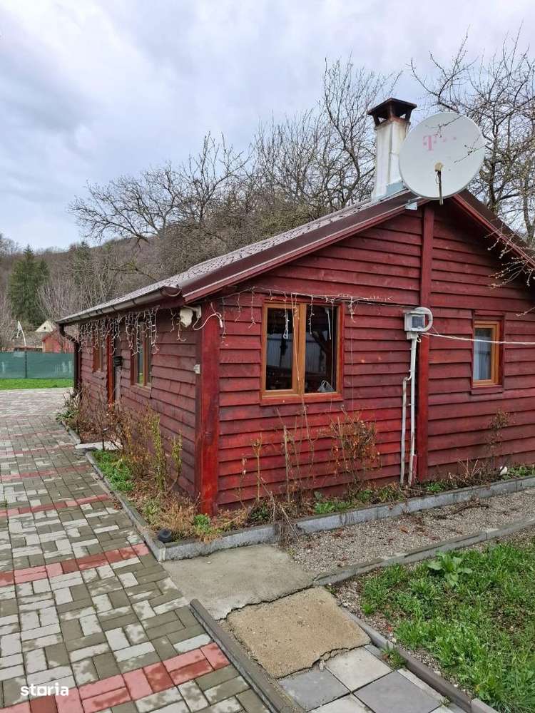 Casa de vacanta, 2 camere, teren imprejmuit 2000 mp, utilitati, Zizin. - Imagine principală: 2/18