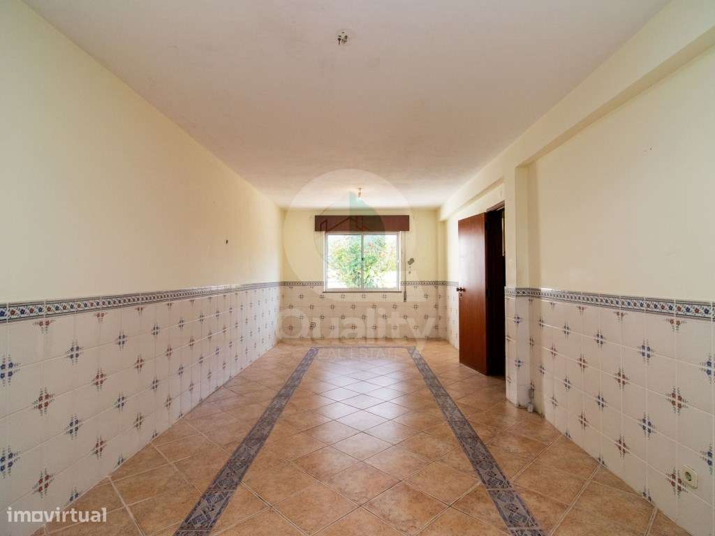 MORADIA GEMINADA T3 COM GARAGEM EM AZEITÃO - Grande imagem: 5/45