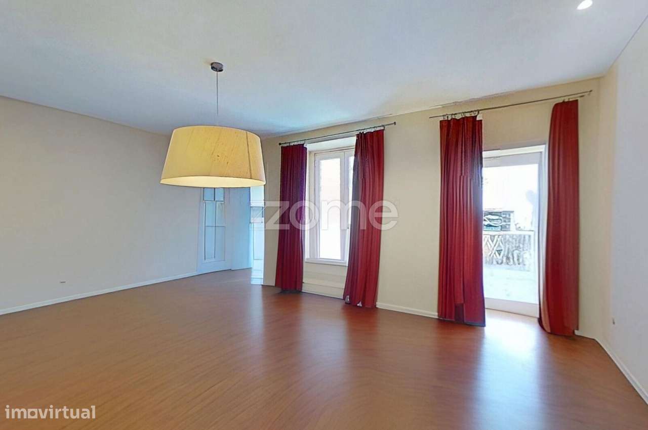 Moradia T3+1 c/ terraço, jardim, garagem e/ou + outro T1Foz Velha-0