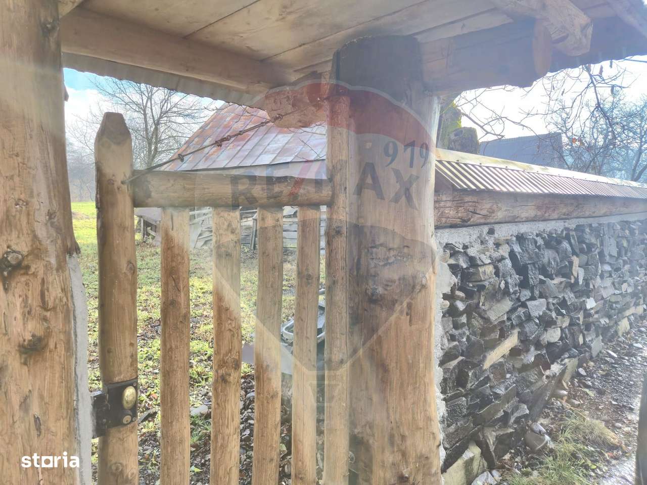 Casă / Vilă cu 6 camere de vânzare-1