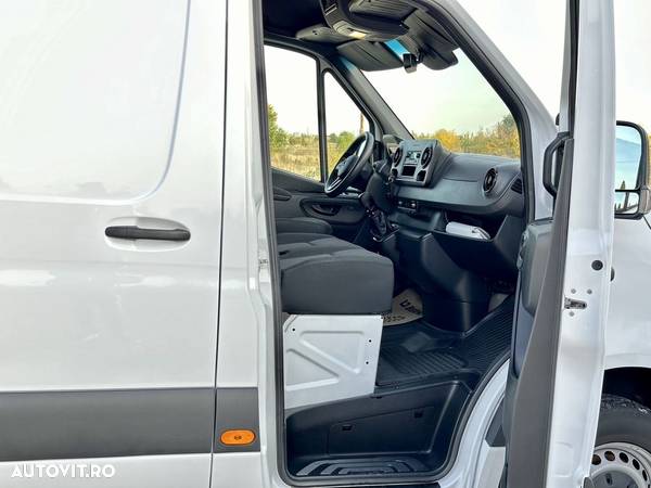 Mercedes-Benz SPRINTER 317 CDI W907 3.5t - 22