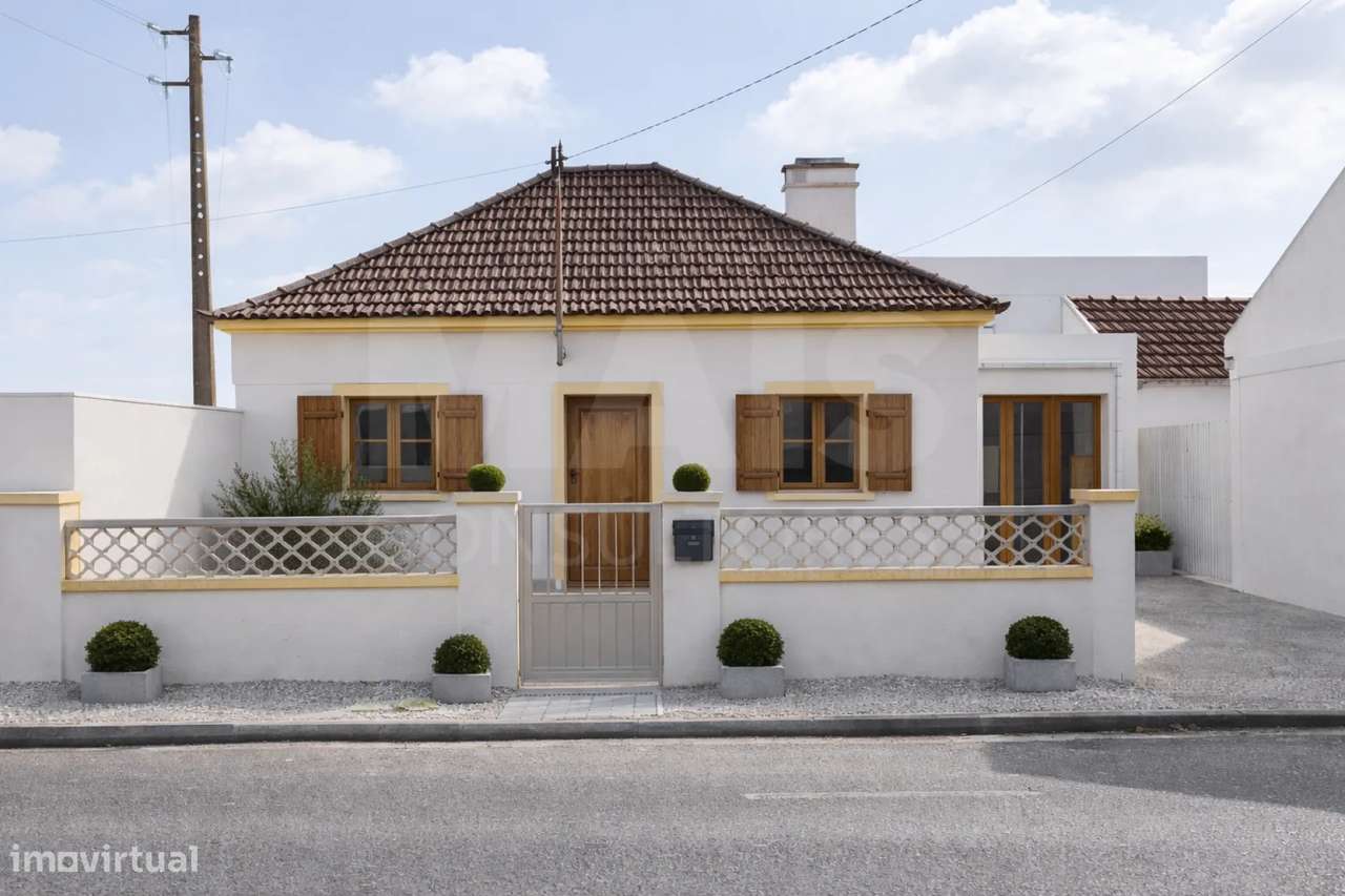 Moradia T2 com grande potencial em Ribamar – A 5 min da praia - Grande imagem: 2/29