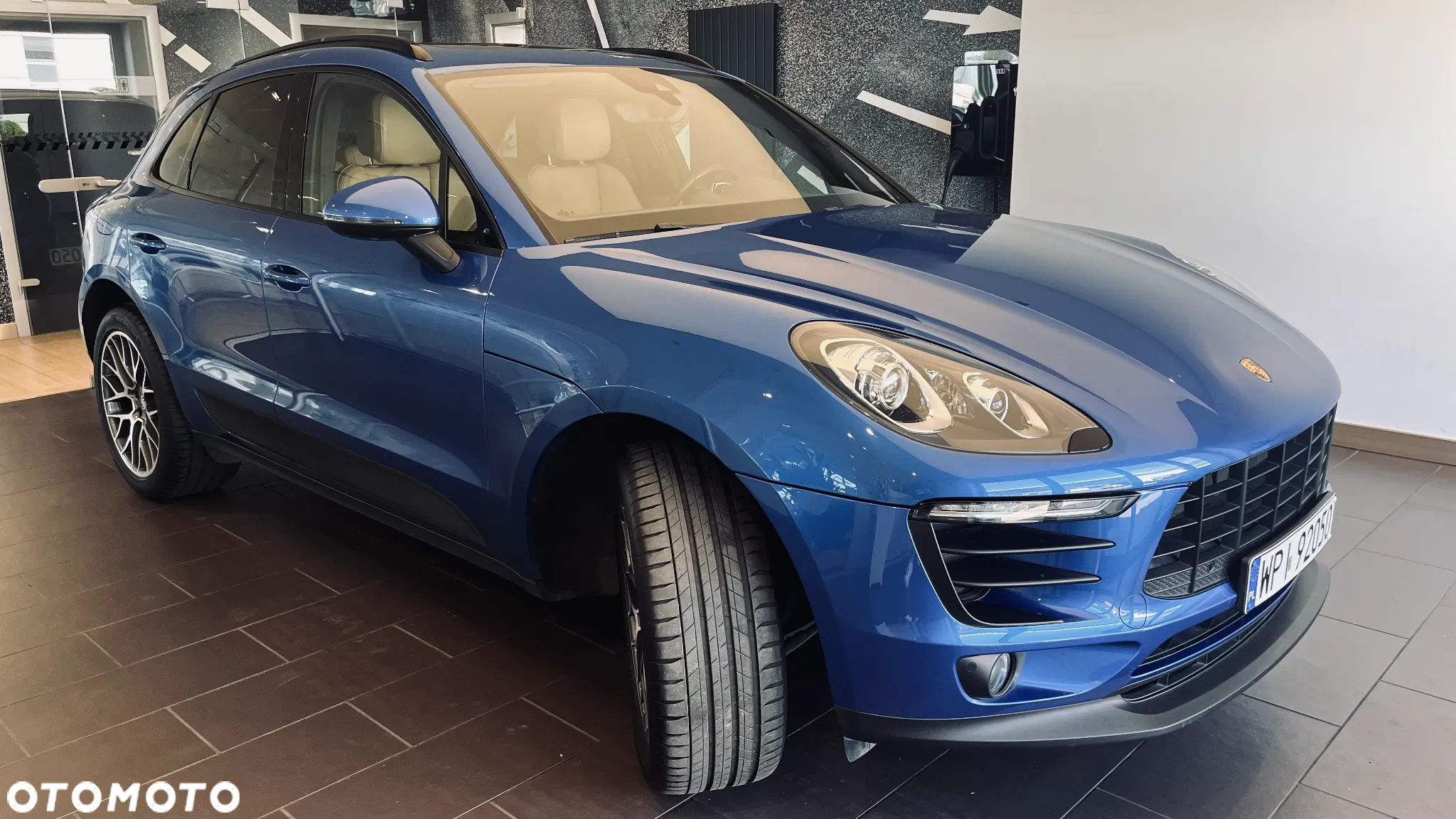 Porsche Macan Standard - 4