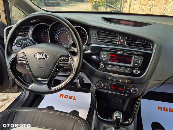 Kia Ceed 1.6 CRDi 128 Vision - 25